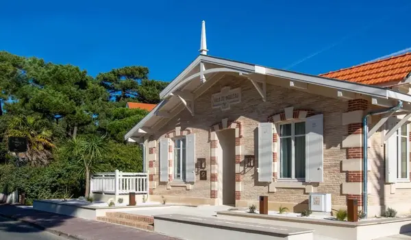 ola-travel-hotel-Le Petit Nice