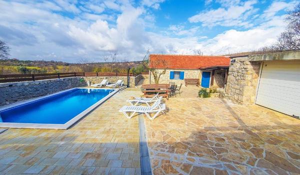ola-travel-hotel-Villa Ljubica