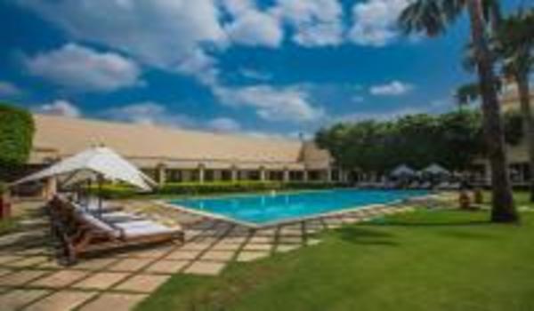 ola-travel-hotel-Trident Agra