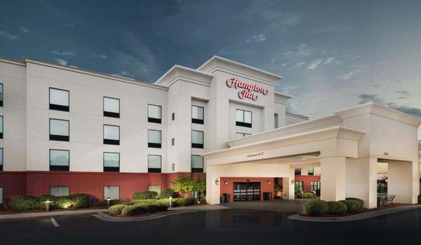 ola-travel-hotel-Hampton Inn Wilson Downtown