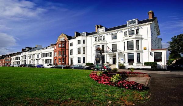 ola-travel-hotel-The Royal Beacon Hotel