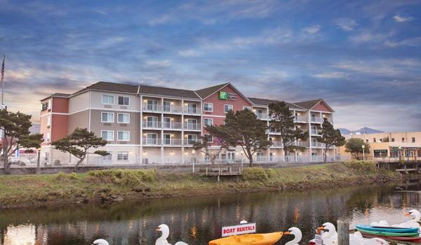 ola-travel-hotel-Hampton Inn and Suites Seaside Oregon