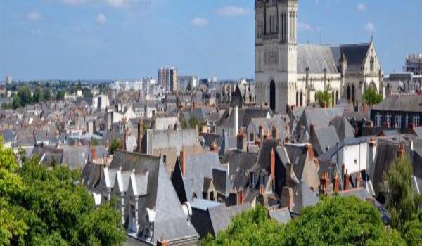 ola-travel-hotel-Le Puy du Fou