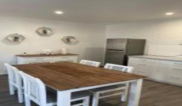 ola-travel-hotel-Busselton Jetty Chalets
