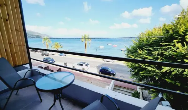 ola-travel-hotel-Mare Nostrum Villas