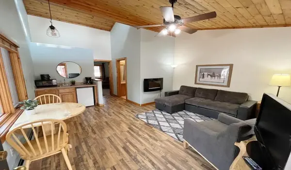 ola-travel-hotel-Quality Inn Woodland Park