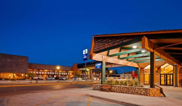 ola-travel-hotel-Best Western Sheridan Center