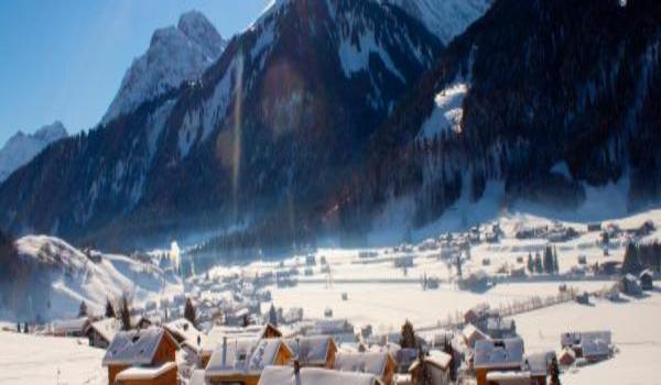 ola-travel-hotel-Hotel Manni