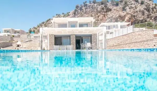 ola-travel-hotel-Sorrento Villas