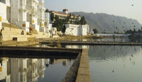 ola-travel-hotel-Bir Bamboo Retreat