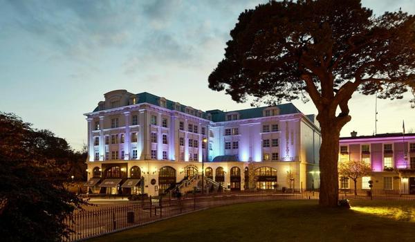 ola-travel-hotel-Killarney Plaza Hotel and Spa