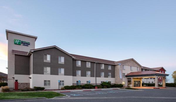 ola-travel-hotel-Holiday Inn Express Littleton