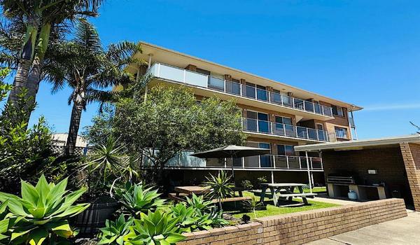 ola-travel-hotel-Narooma Palms Holiday Apartments
