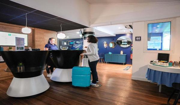 ola-travel-hotel-Ibis Styles Quimper