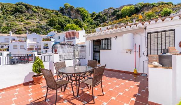 ola-travel-hotel-El Molino de Frigiliana