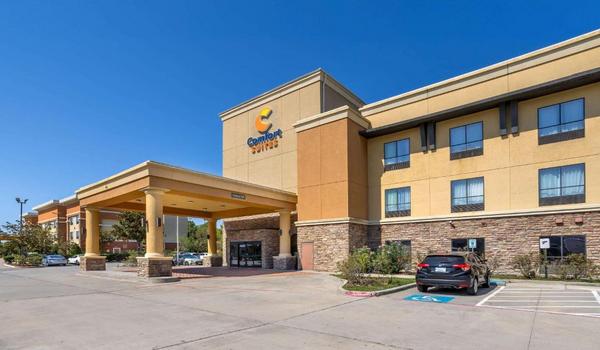 ola-travel-hotel-Comfort Suites Spring