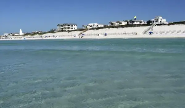 ola-travel-hotel-Emerald Coast Inn & Suites