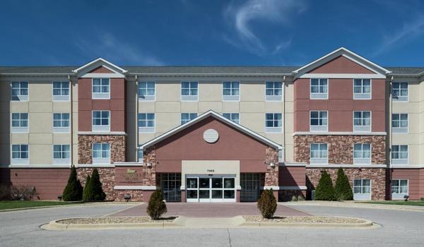 ola-travel-hotel-Courtyard by Marriott Cedar Rapids