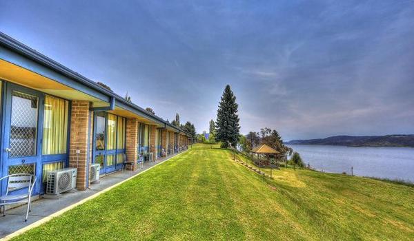 ola-travel-hotel-Lake Jindabyne Hotel