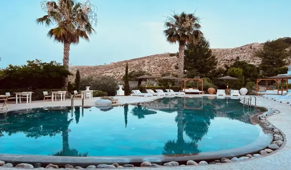 ola-travel-hotel-Lindian Village