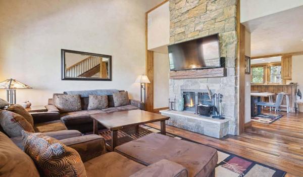 ola-travel-hotel-Woodrun Place