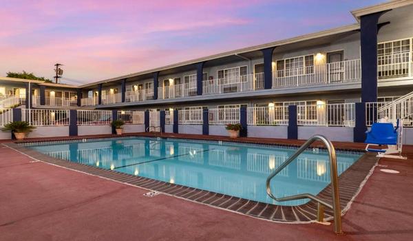 ola-travel-hotel-Best Western Orange Plaza
