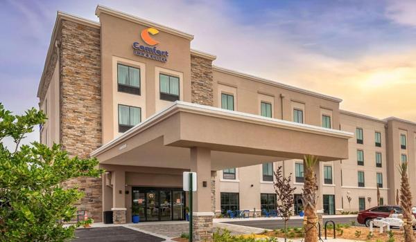 ola-travel-hotel-Comfort Inn Orange